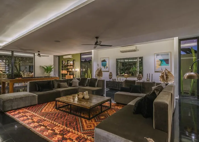 Villa Bull House Amazing 6 Bedrooms Contemporary In *