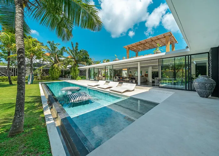 Villa Bull House Amazing 6 Bedrooms Contemporary In *