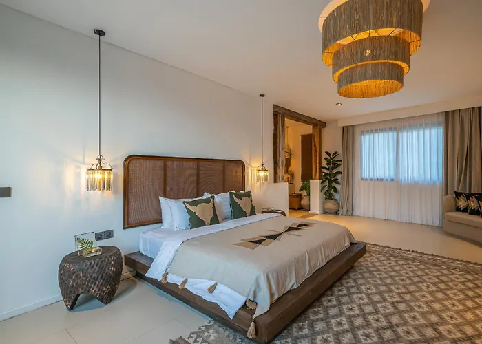 Bull House Amazing 6 Bedrooms Contemporary In Villa Seminyak