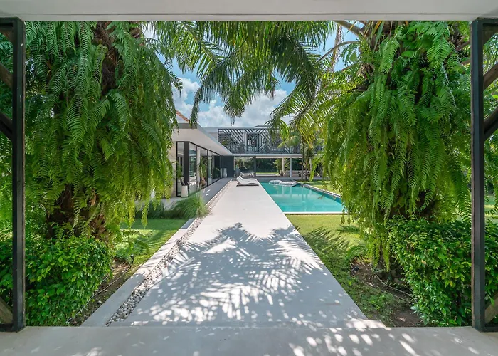 Villa Bull House Amazing 6 Bedrooms Contemporary In