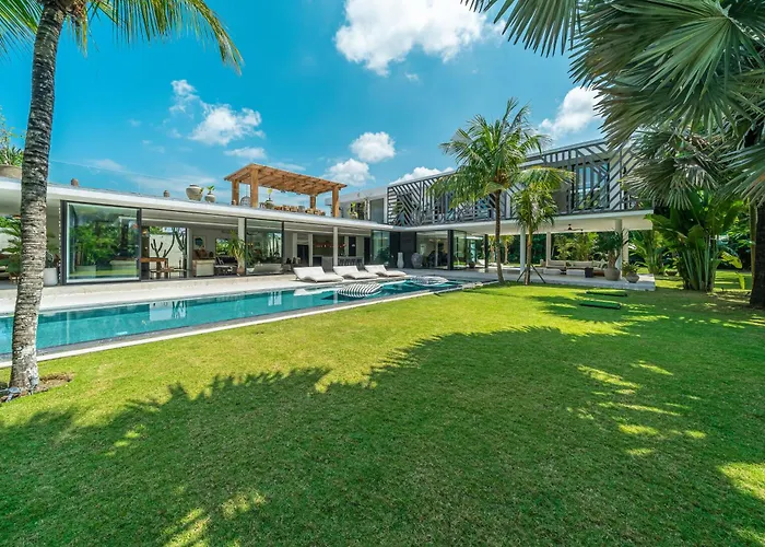 Bull House Amazing 6 Bedrooms Contemporary In Villa *