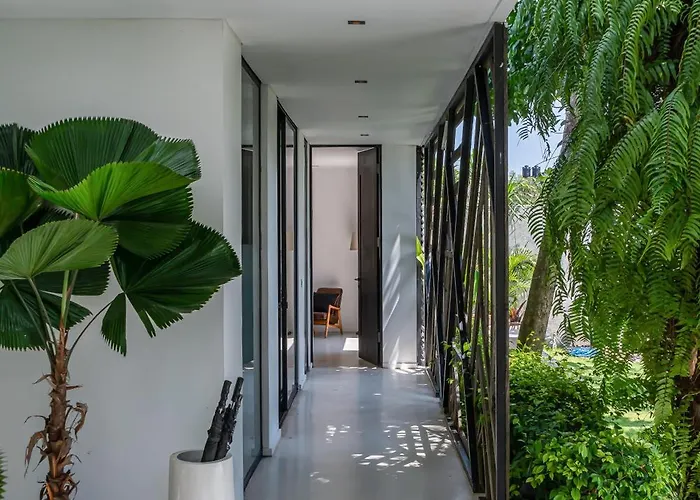 Villa Bull House Amazing 6 Bedrooms Contemporary In
