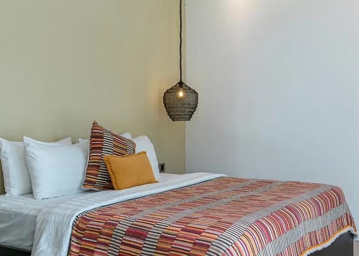 Villa Bull House Amazing 6 Bedrooms Contemporary In *